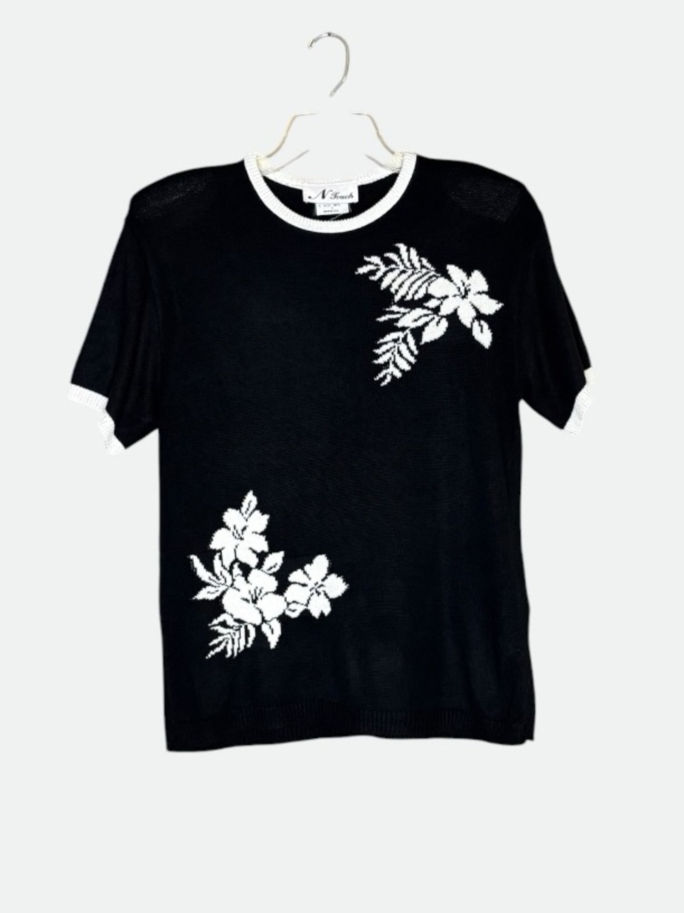 Vintage N Touch S Black White Floral Knit Short Sleeve Sweater Made in USA